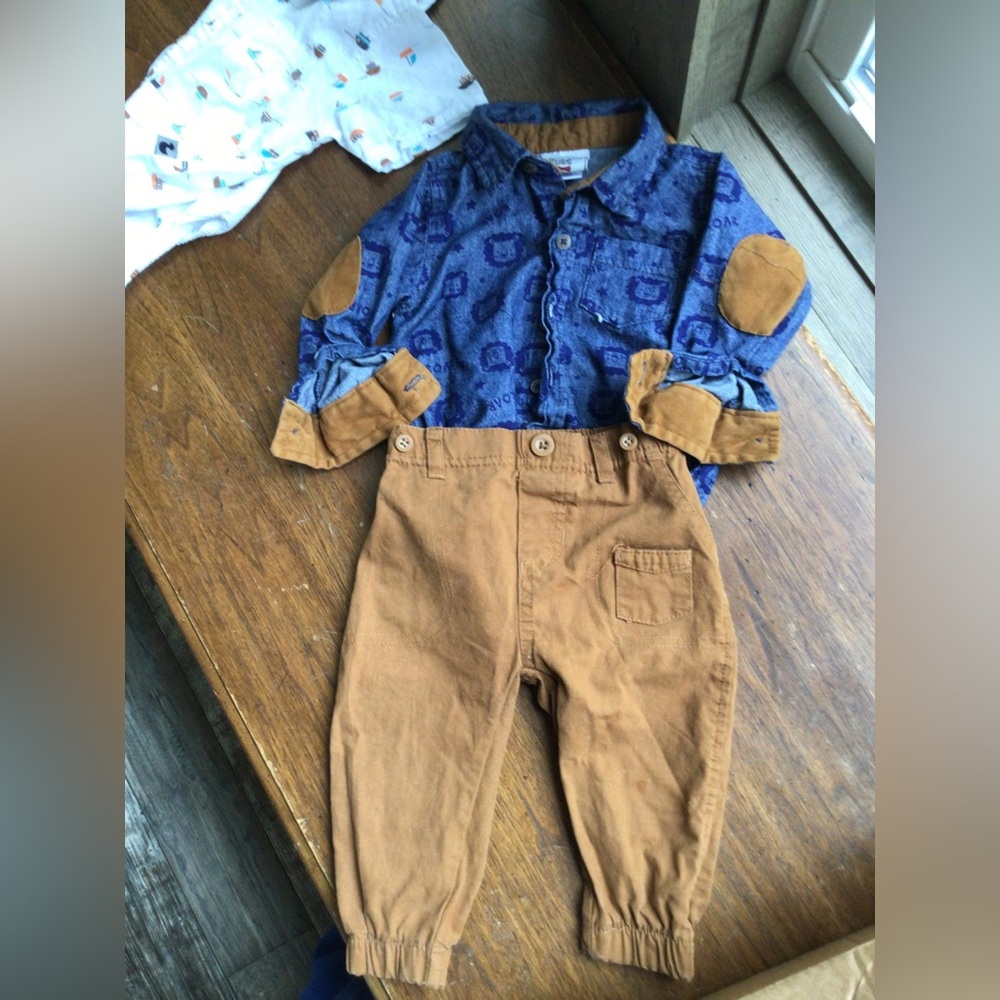 3pc NWOT 6-9month brown pants +2 collar button up match onesies w/attach bow tie